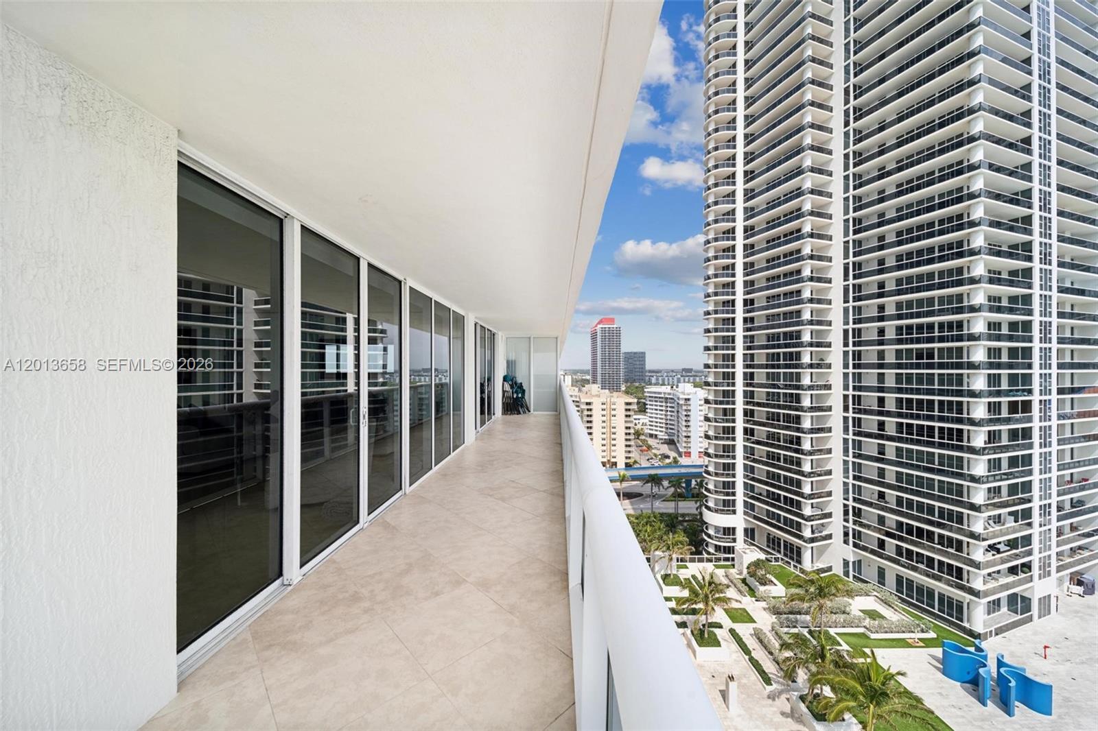1830 S Ocean Drive 1701 Property Photo 16