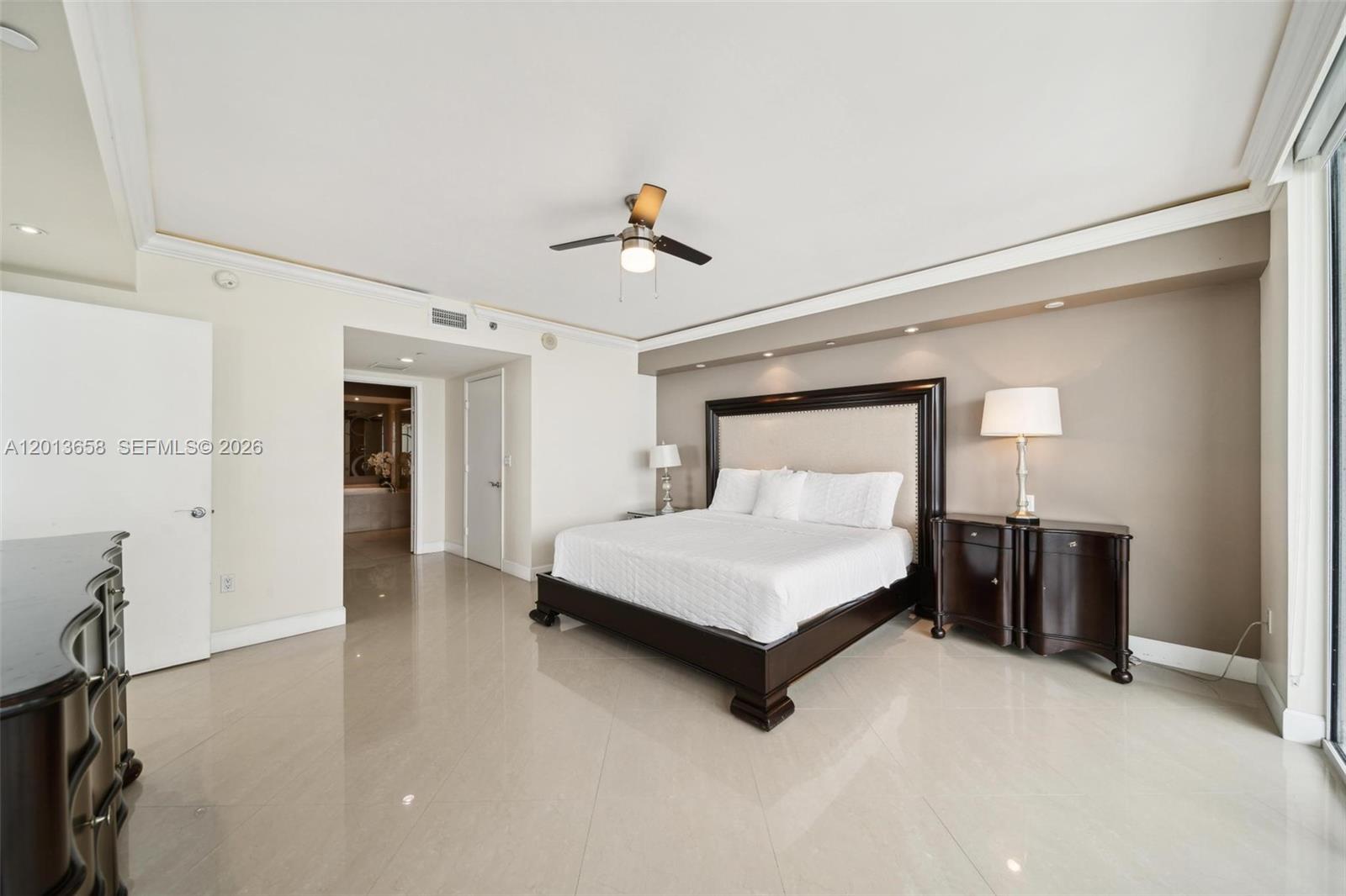 1830 S Ocean Drive 1701 Property Photo 23