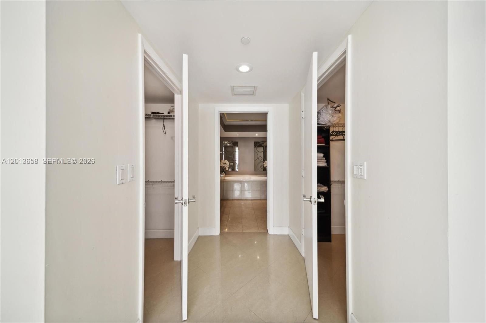 1830 S Ocean Drive 1701 Property Photo 25