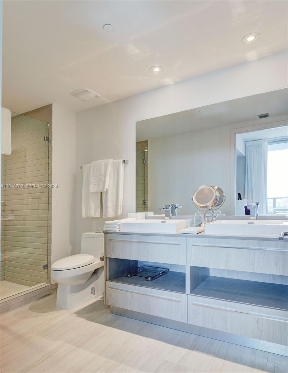 4010 S Ocean Drive R2106 Property Photo 14