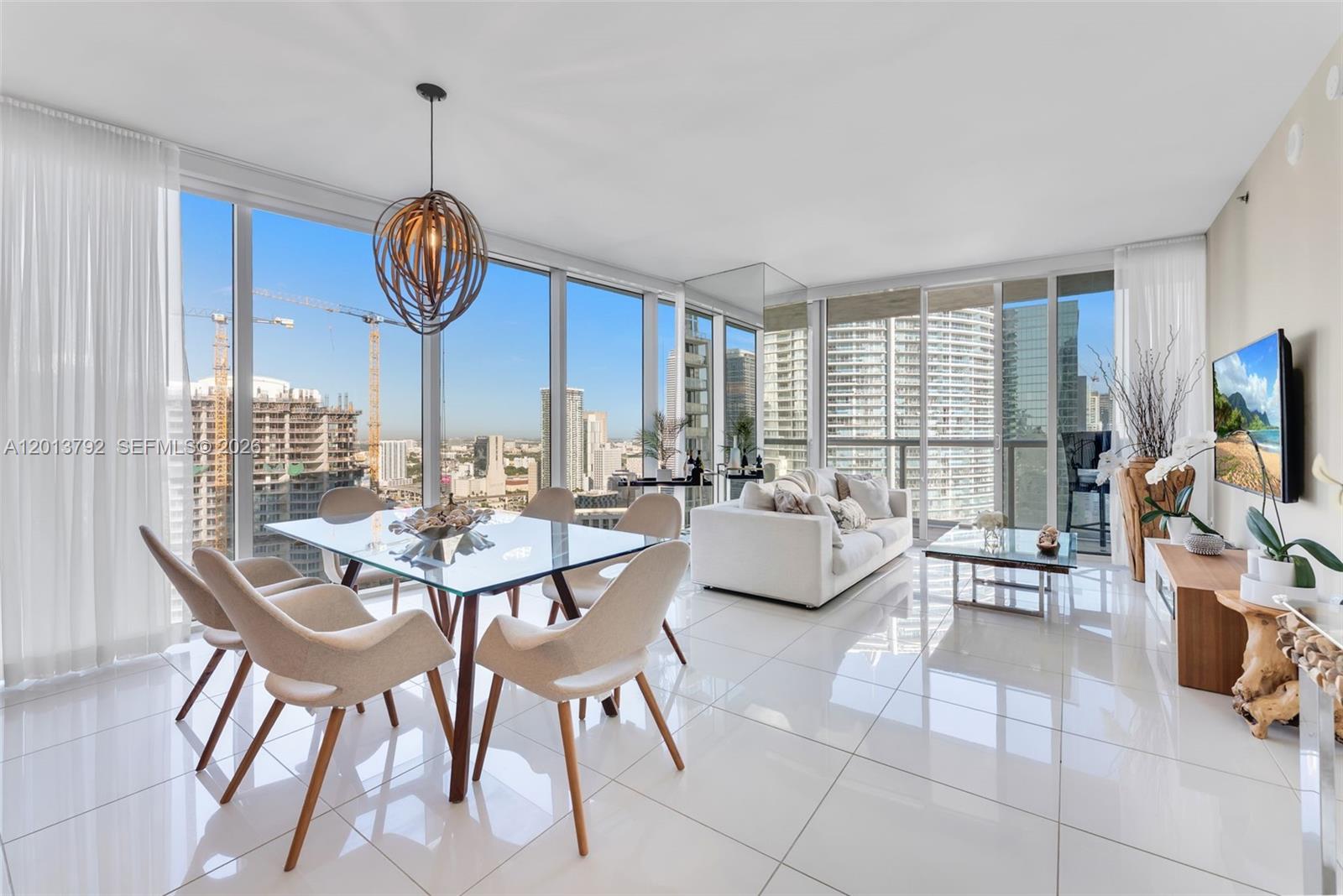 475 Brickell Avenue 3515 Property Photo 2