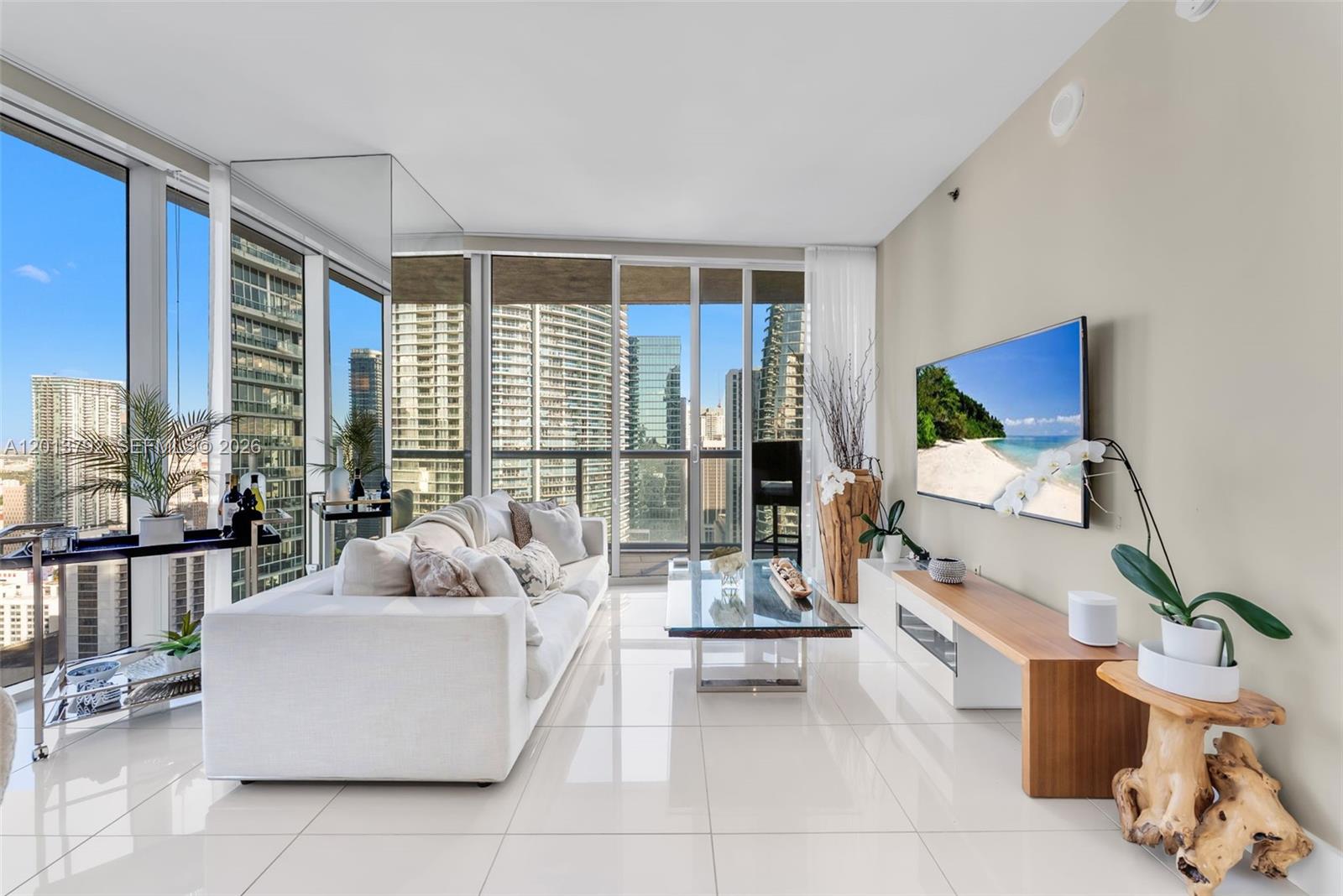 475 Brickell Avenue 3515 Property Photo 6