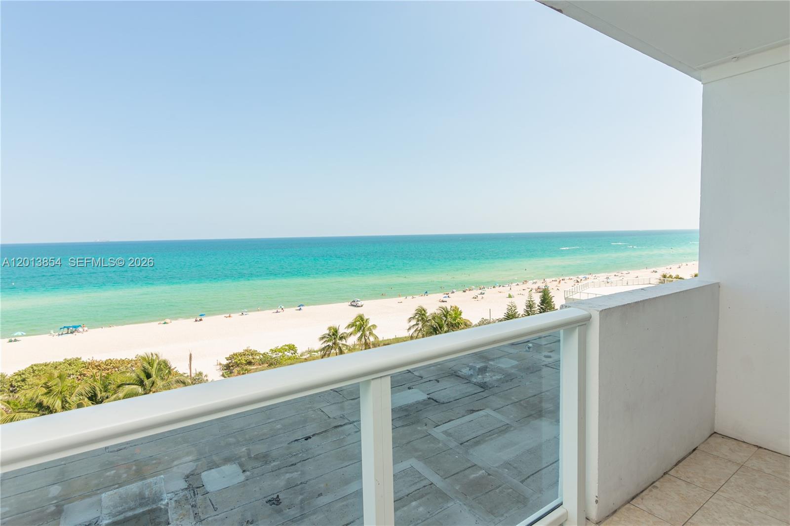 5445 Collins Avenue 627 Property Photo 2