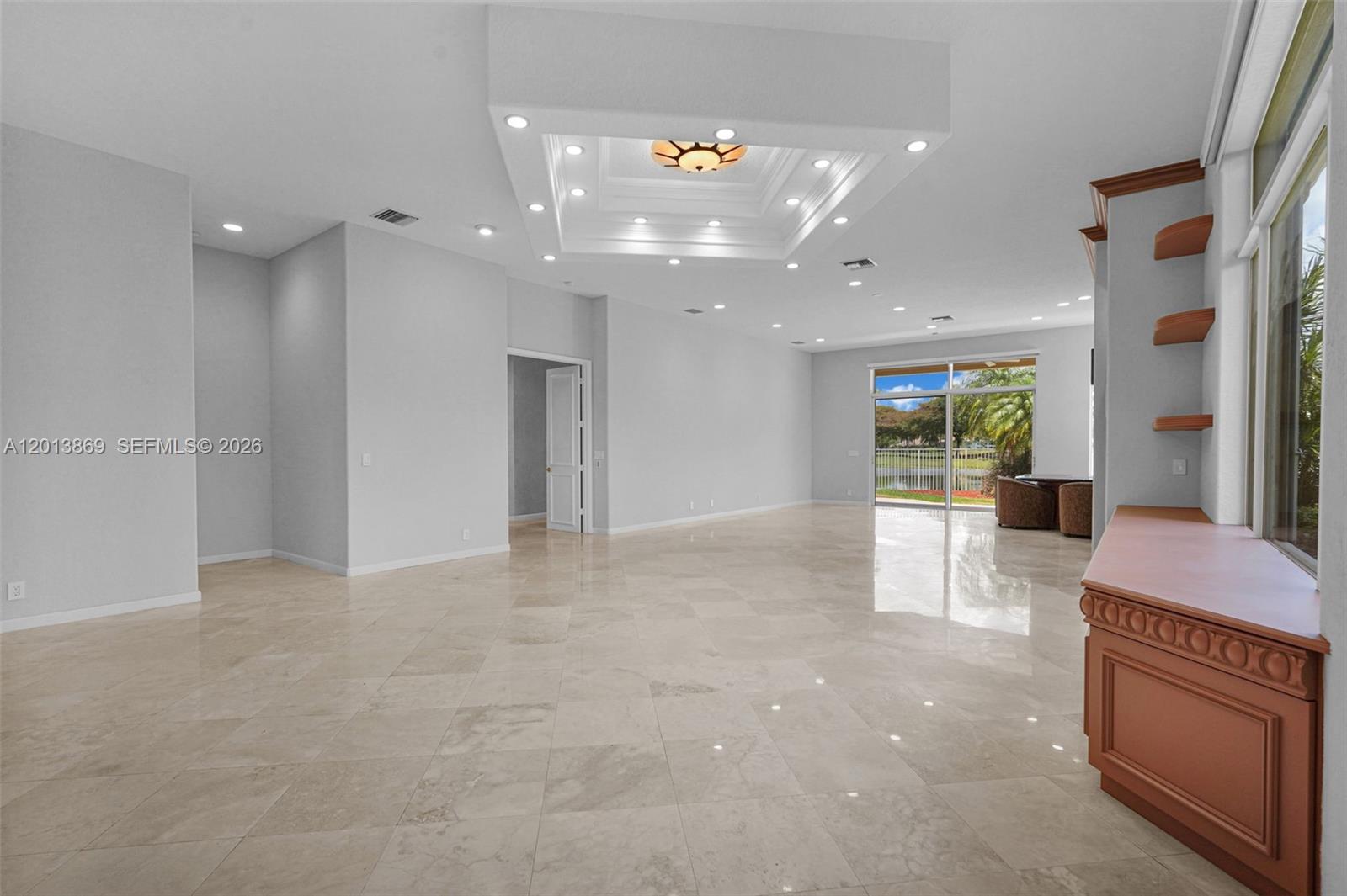 2456 Bay Isle Court Property Photo 8