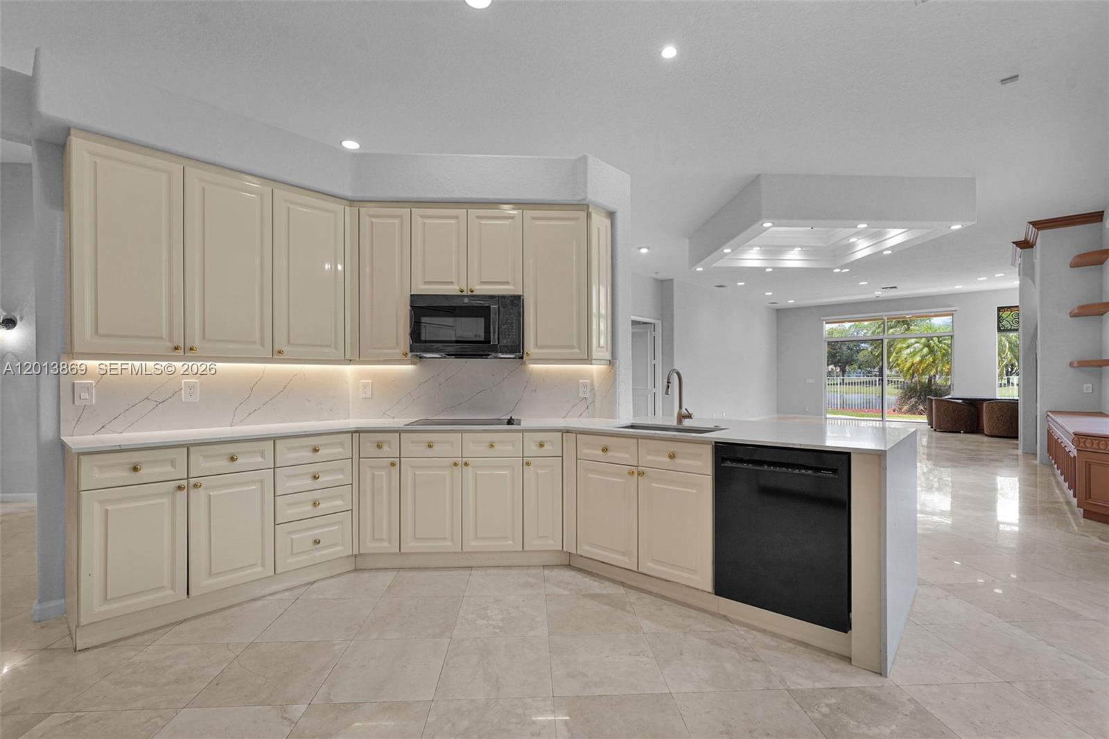 2456 Bay Isle Court Property Photo 12