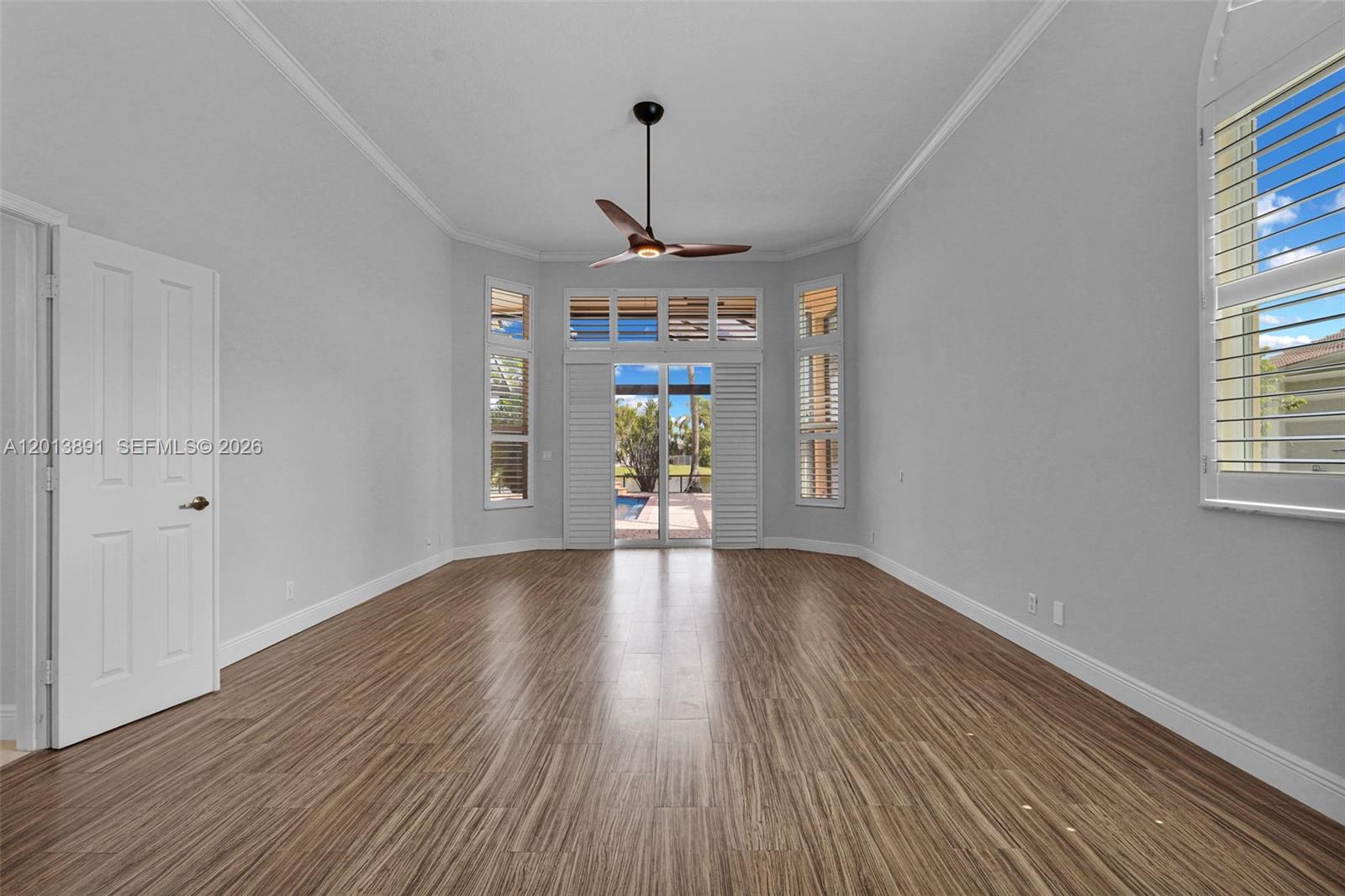 2715 Edgewater Court Property Photo 46
