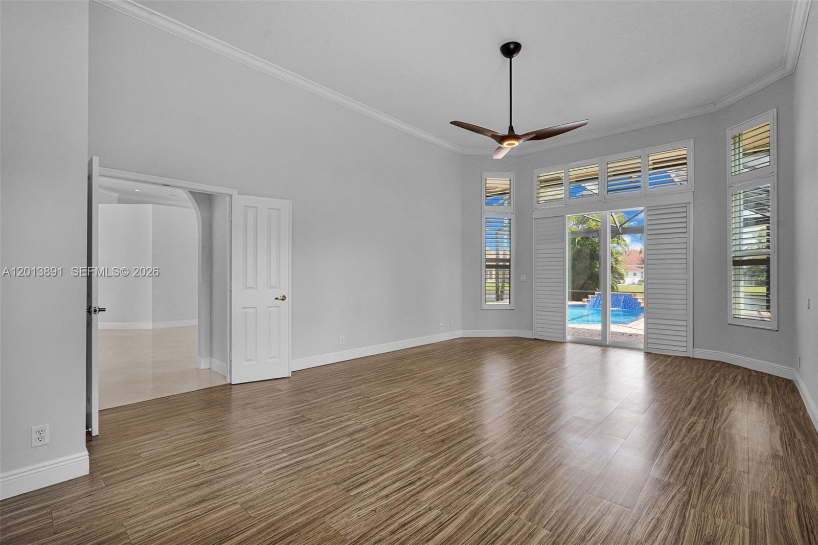 2715 Edgewater Court Property Photo 47
