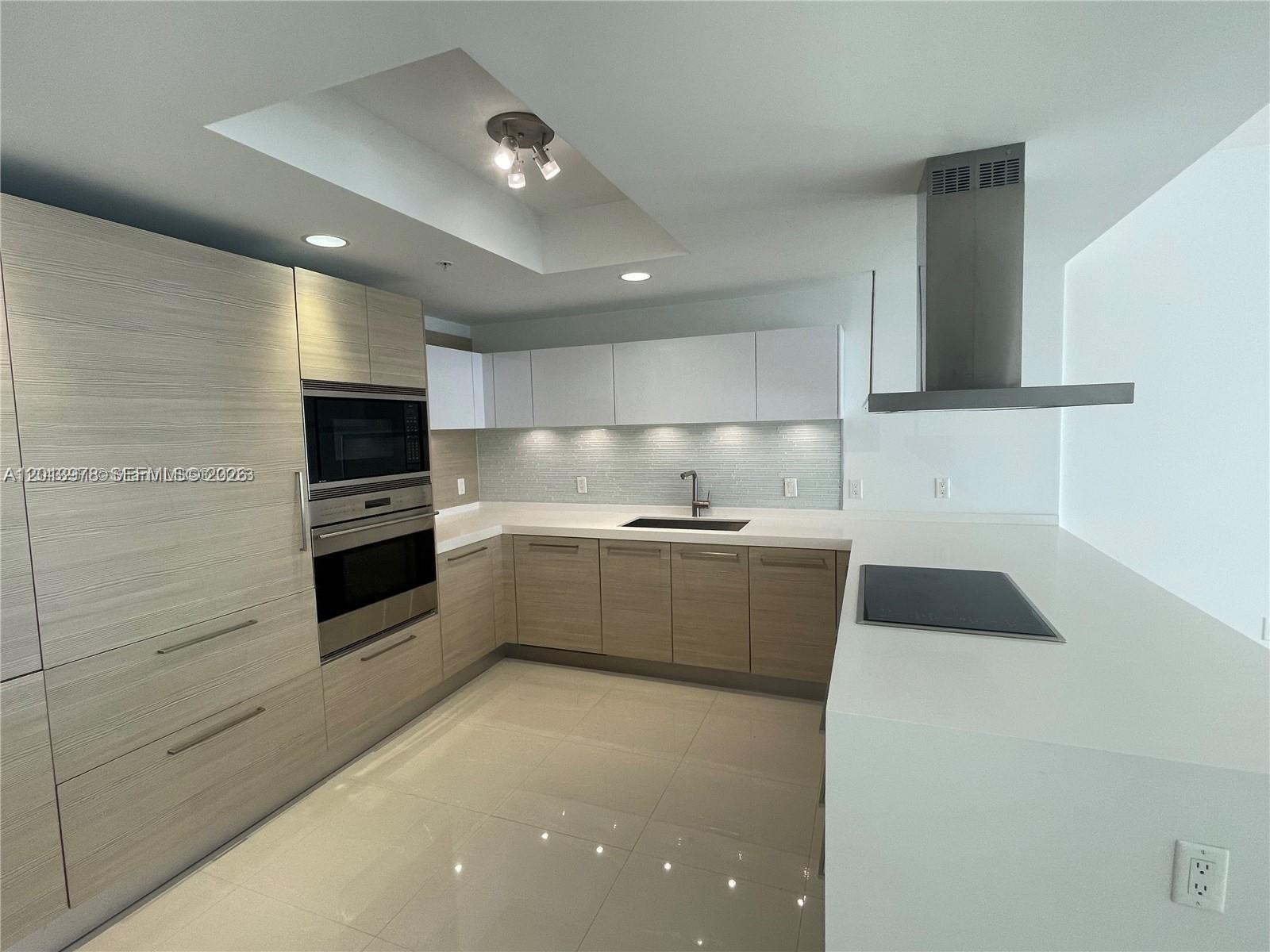 A12013978 Property Photo 10