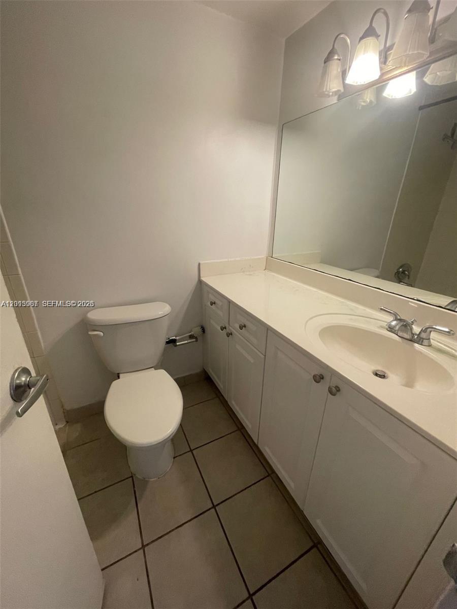 1000 West Avenue 1122 Property Photo 5