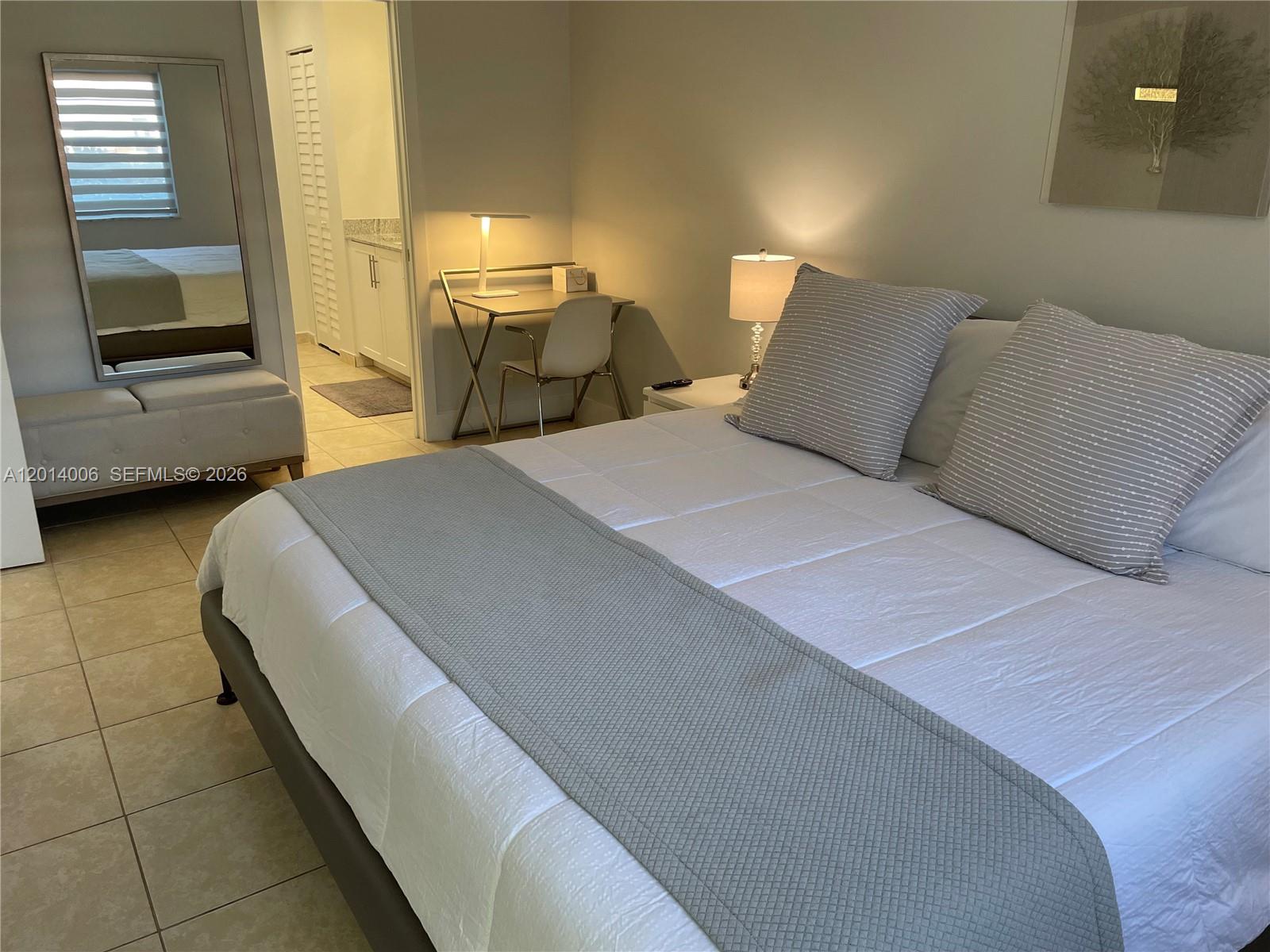 A12014006 Property Photo 29