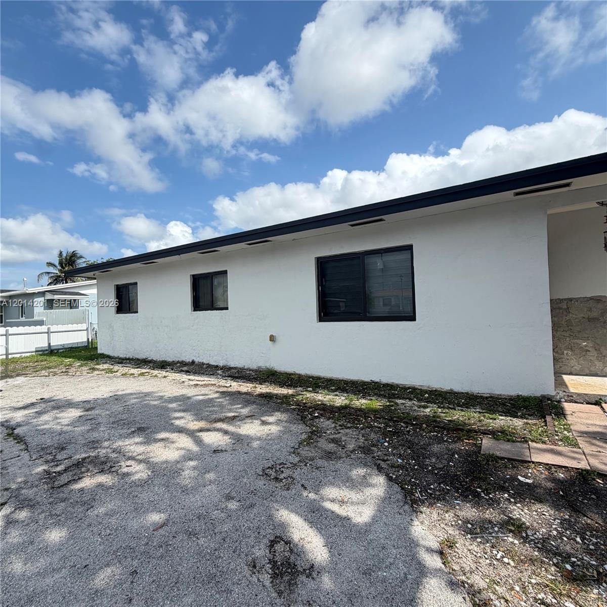 1410 Nw 199th Street Property Photo 1