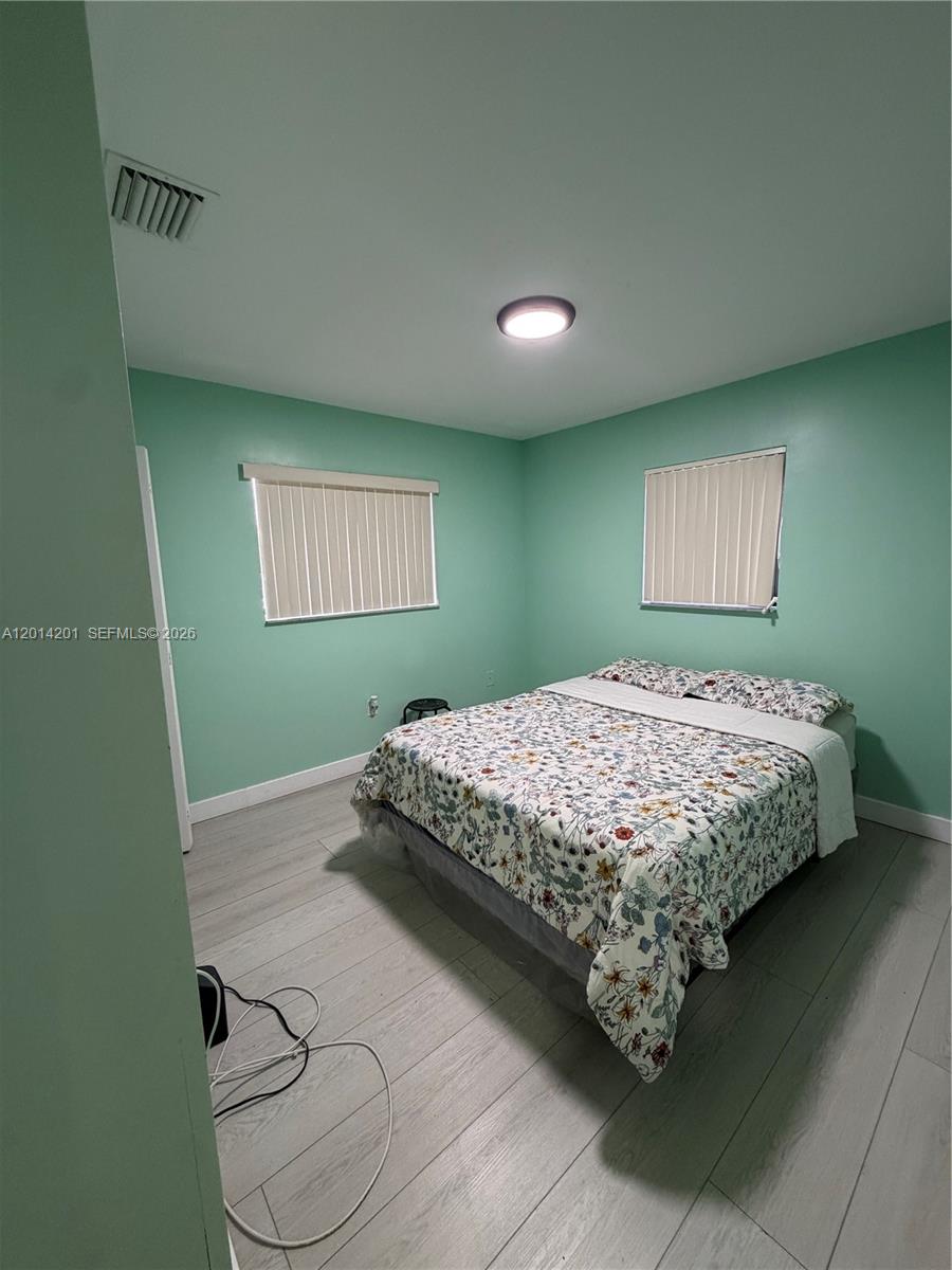 1410 Nw 199th Street Property Photo 8