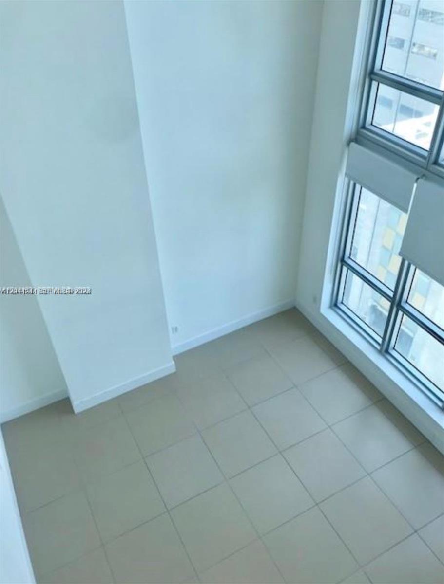 300 S Biscayne Boulevard L-l32 Property Photo 4