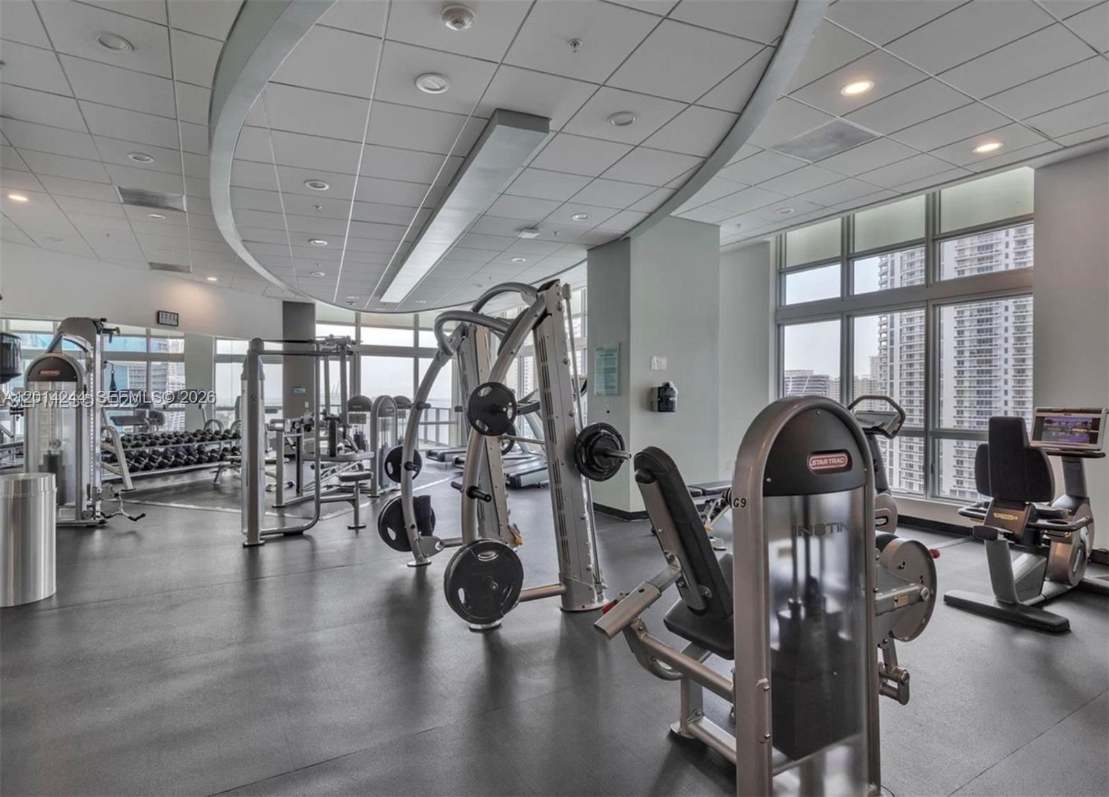 300 S Biscayne Boulevard L-l32 Property Photo 14