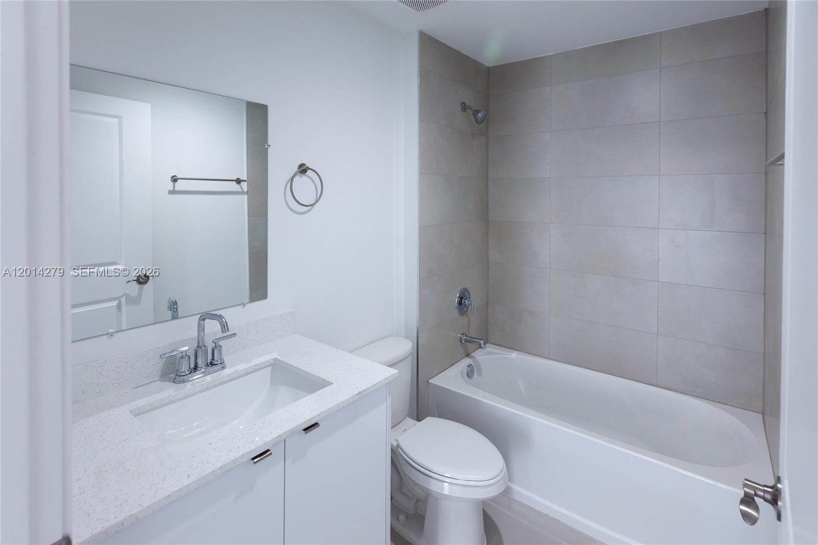 9151 Nw 32 Avenue Property Photo 8