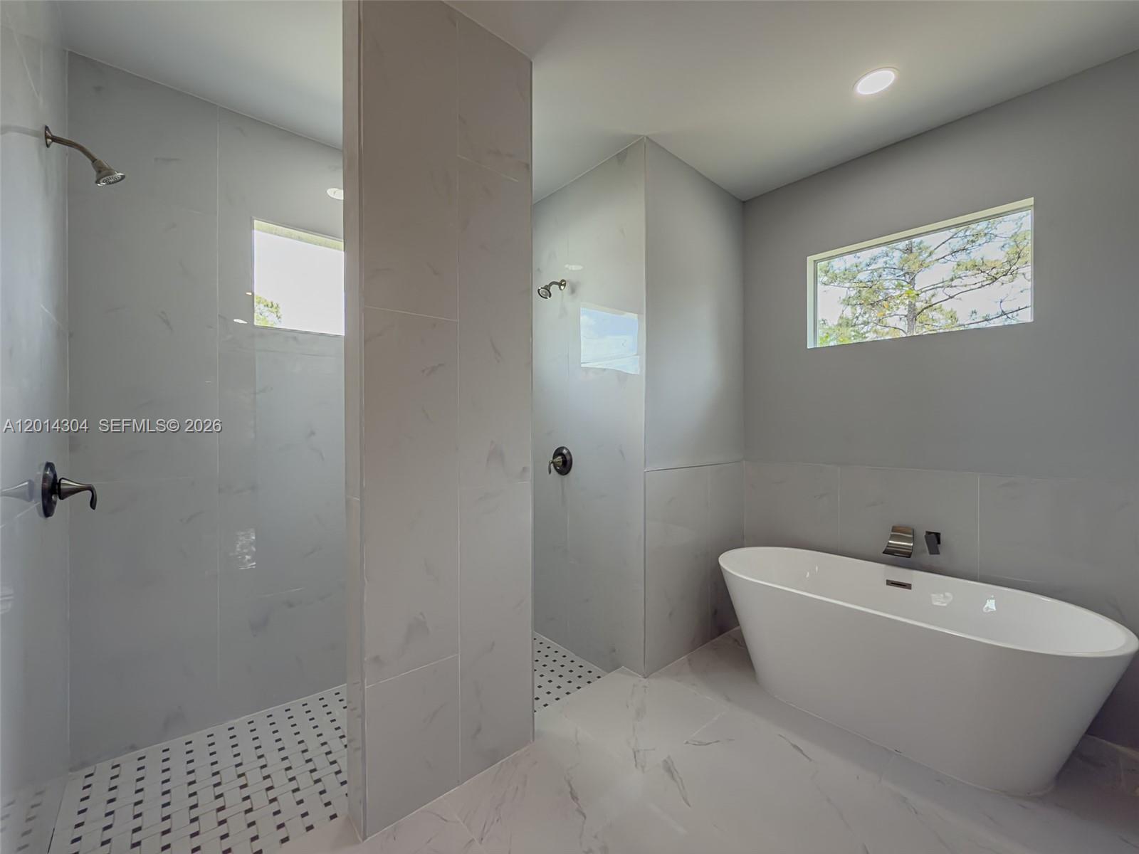A12014304 Property Photo 16