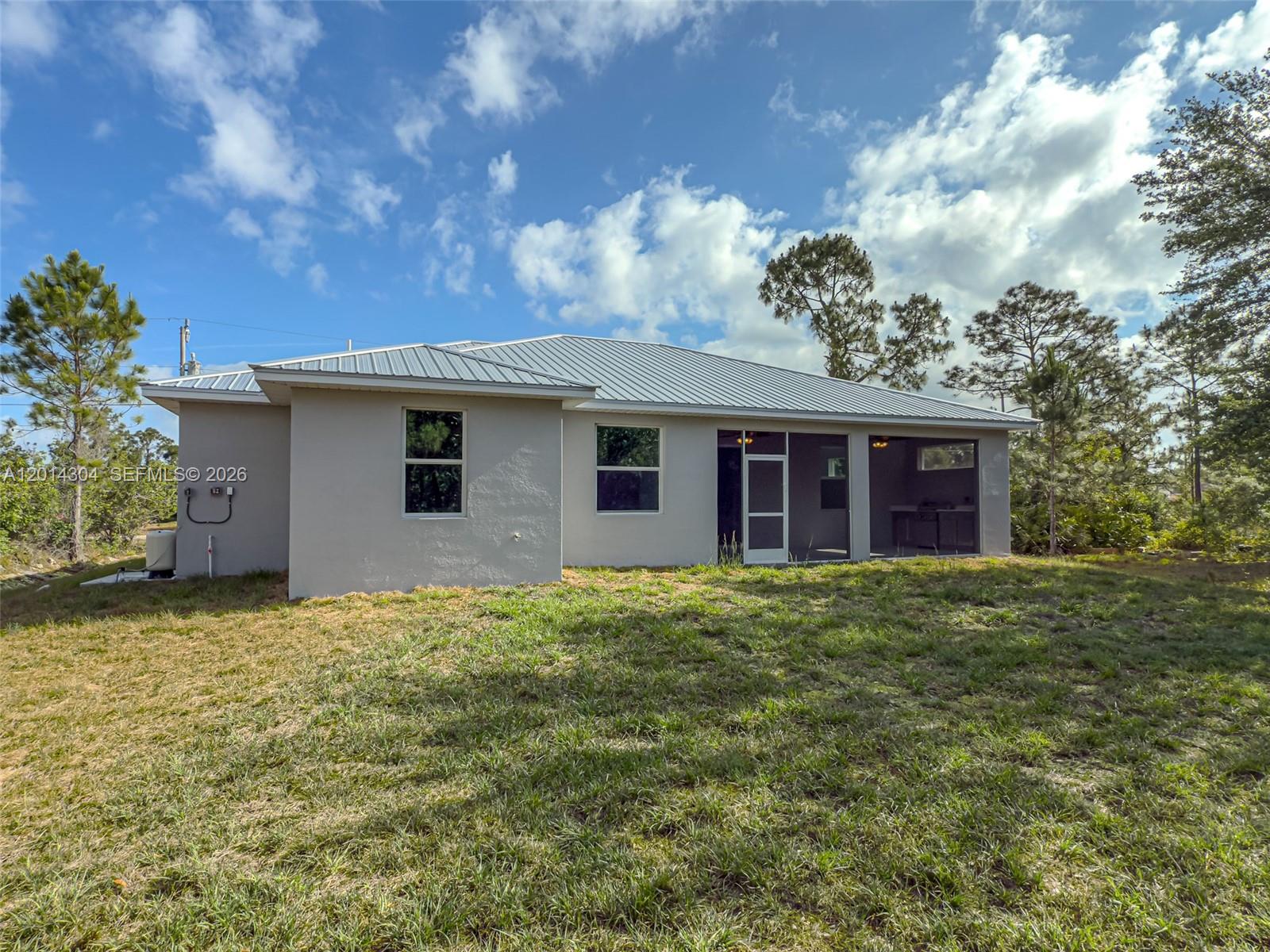 A12014304 Property Photo 31
