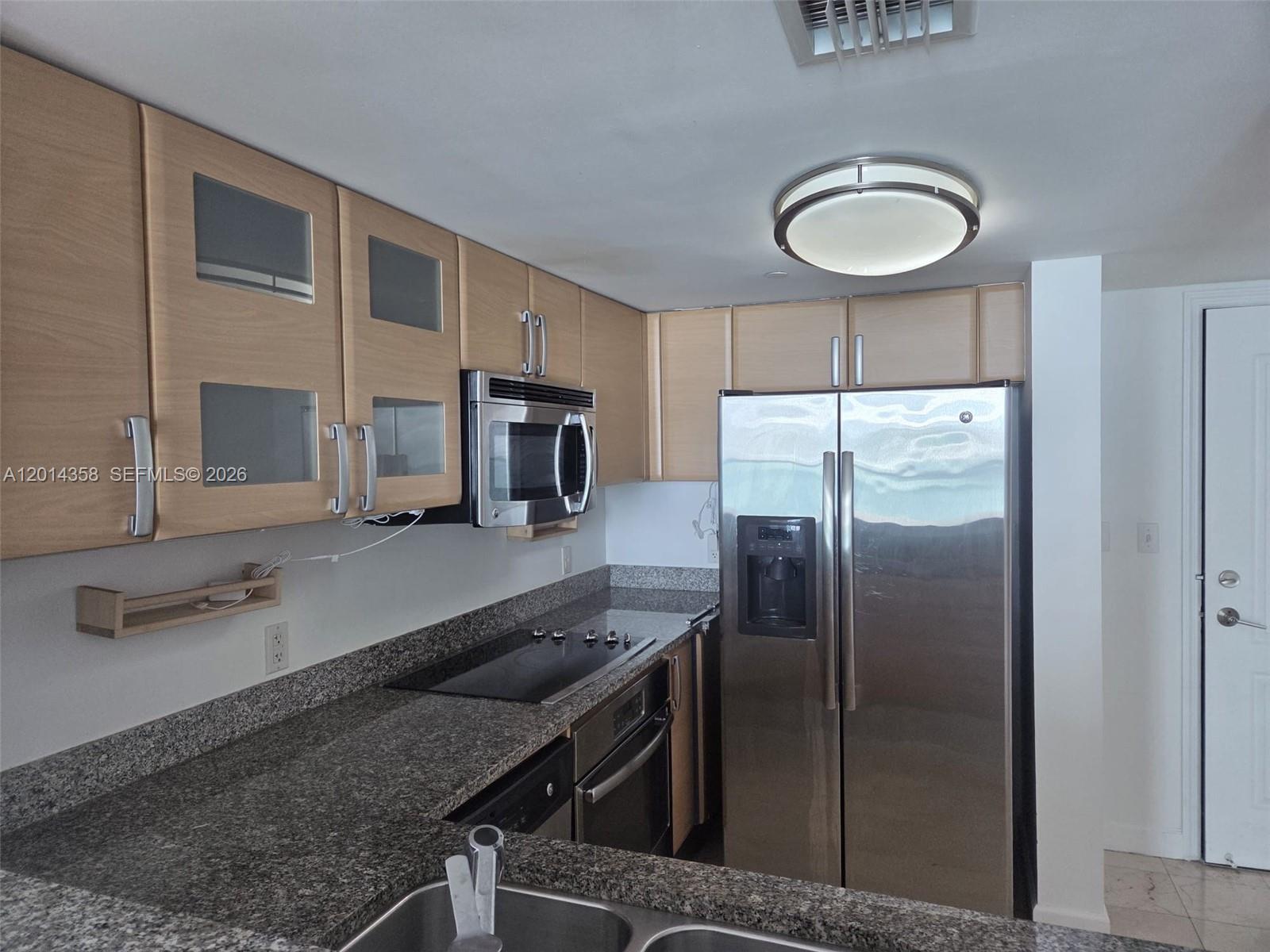 2101 Brickell Avenue 1808 Property Photo 6