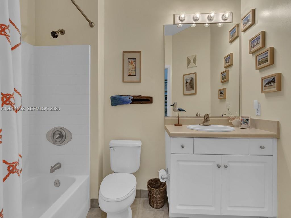 5035 Fairways Circle 305 Property Photo 23
