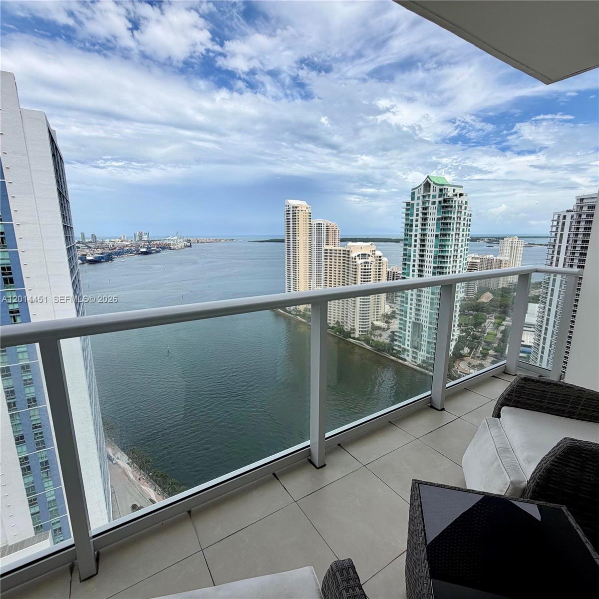 300 S Biscayne Boulevard T-3212 Property Photo 1