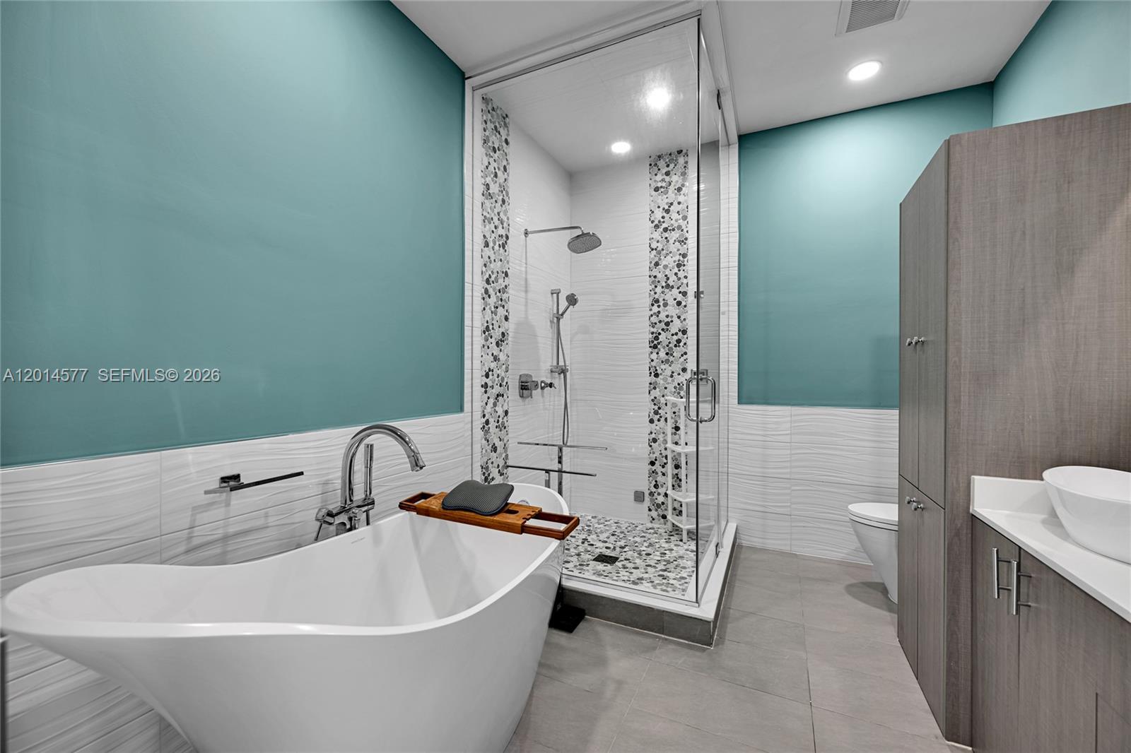 A12014577 Property Photo 11