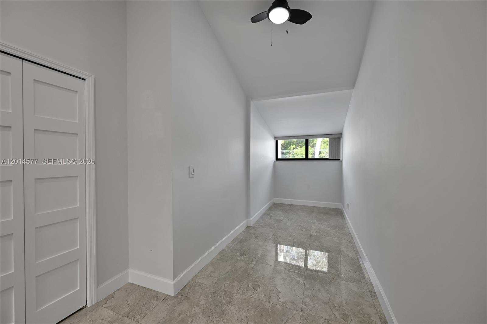 A12014577 Property Photo 14