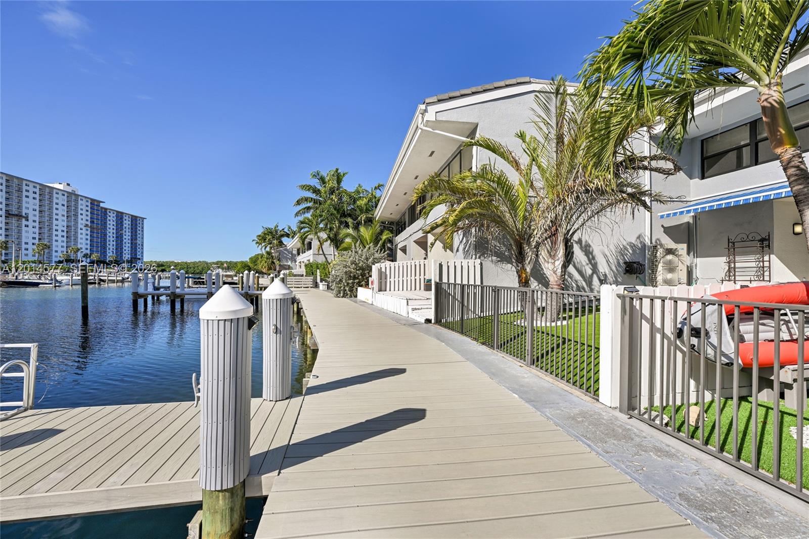 A12014577 Property Photo 20