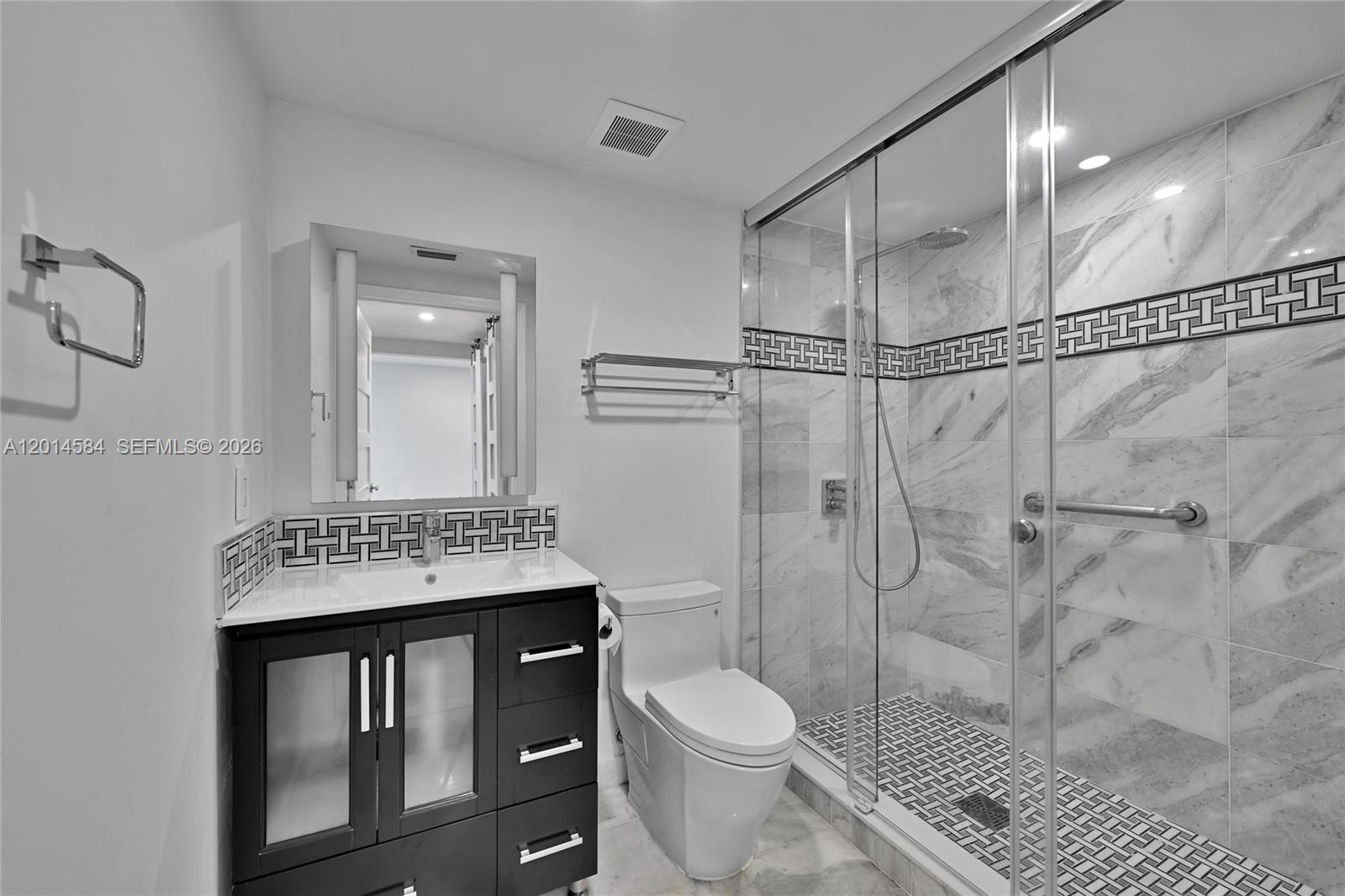 310 Poinciana Drive 802 Property Photo 10