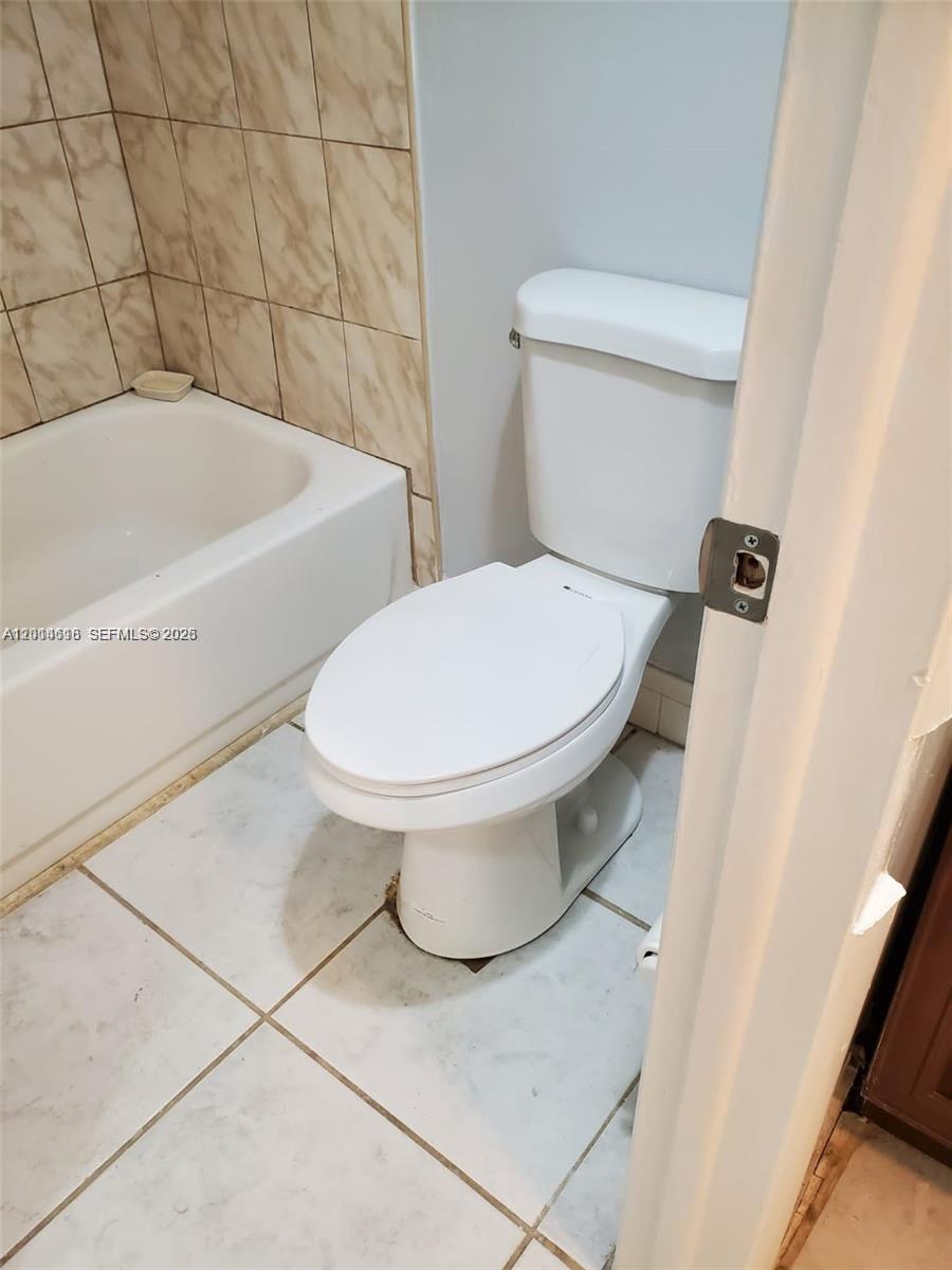 8000 Lagos De Campo Boulevard A-303 Property Photo 7