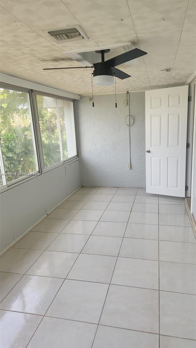 8000 Lagos De Campo Boulevard A-303 Property Photo 9