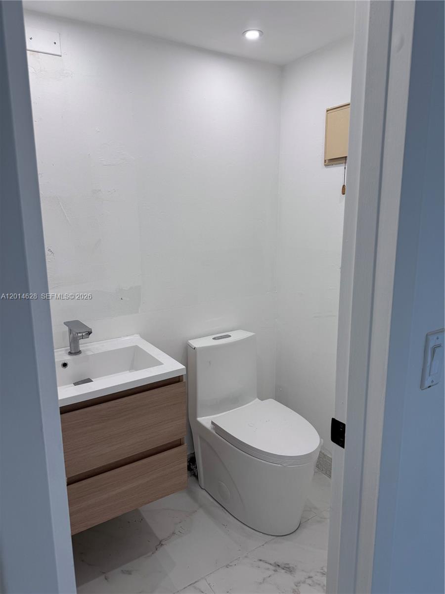 272 Dorset G Property Photo 6