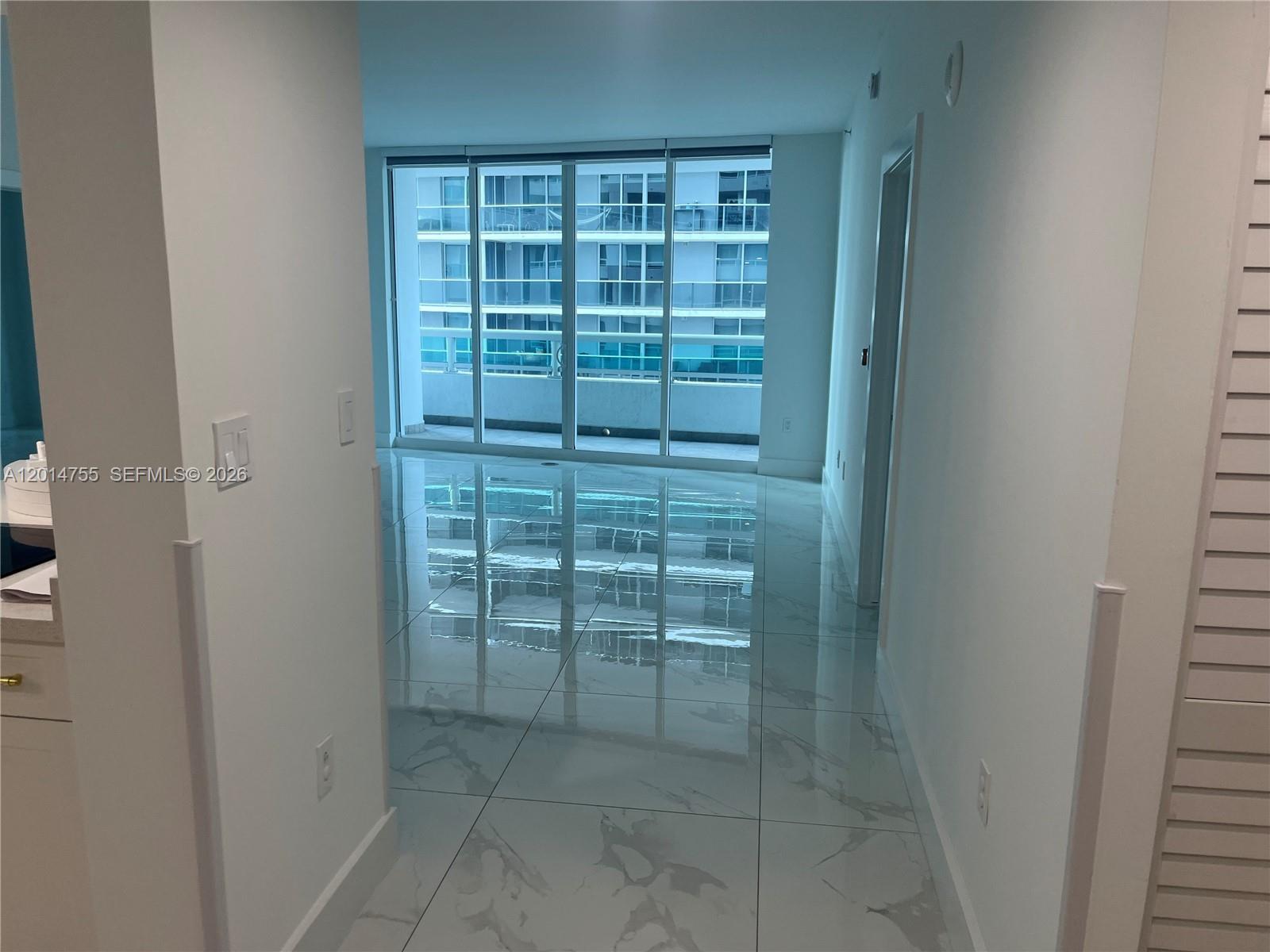 1800 N Bayshore Drive 614 Property Photo 3