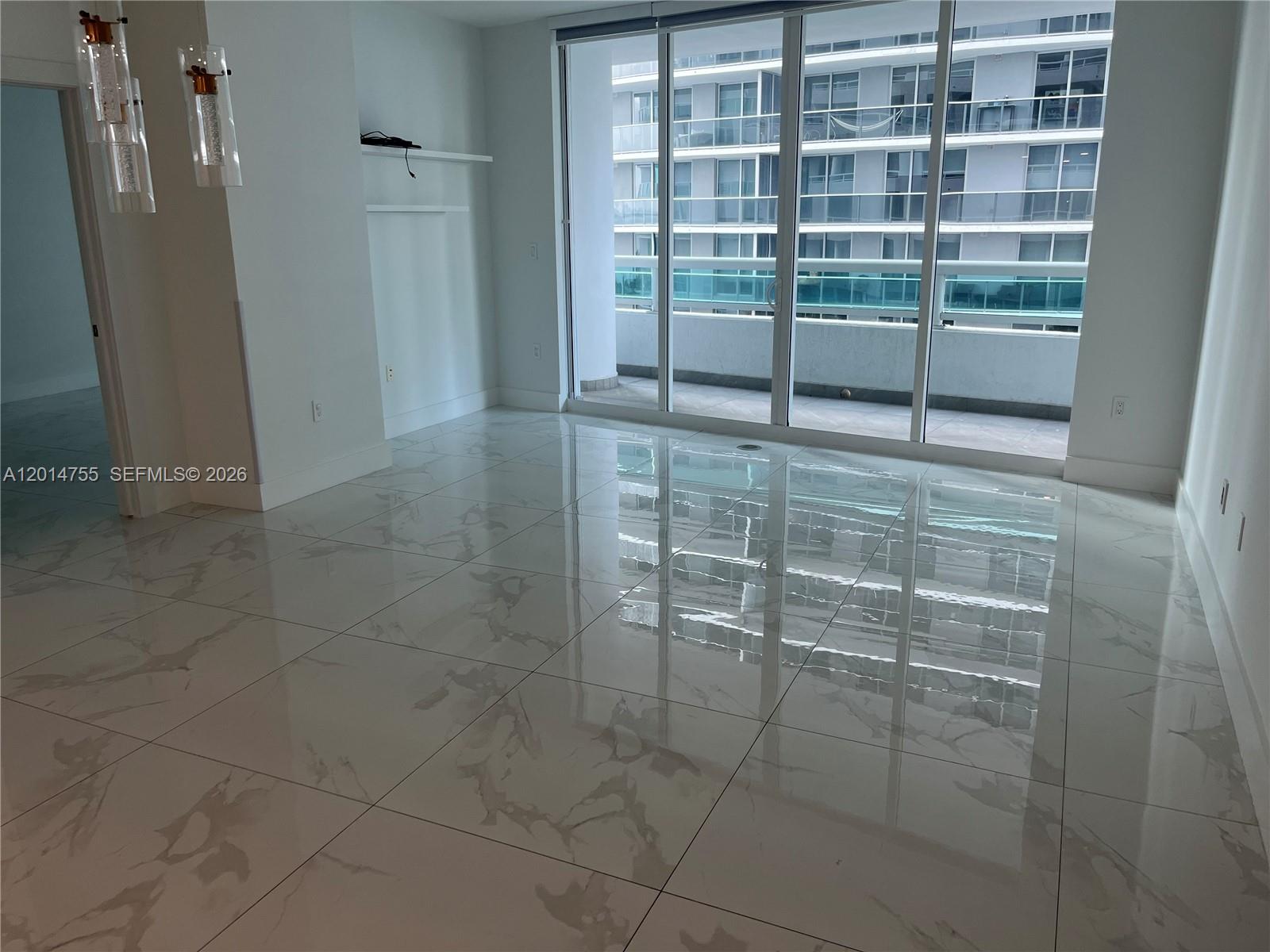 1800 N Bayshore Drive 614 Property Photo 4