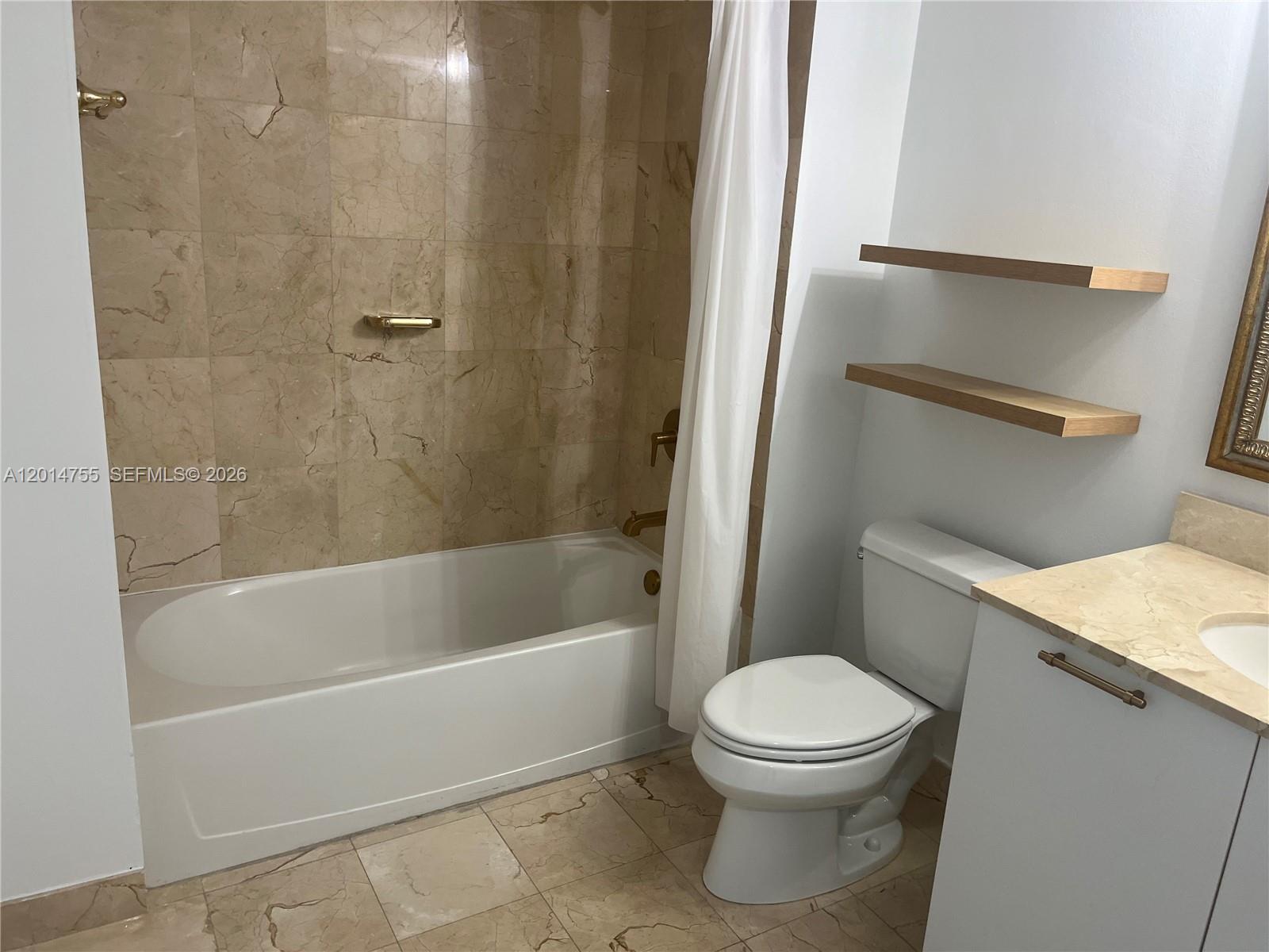 1800 N Bayshore Drive 614 Property Photo 15