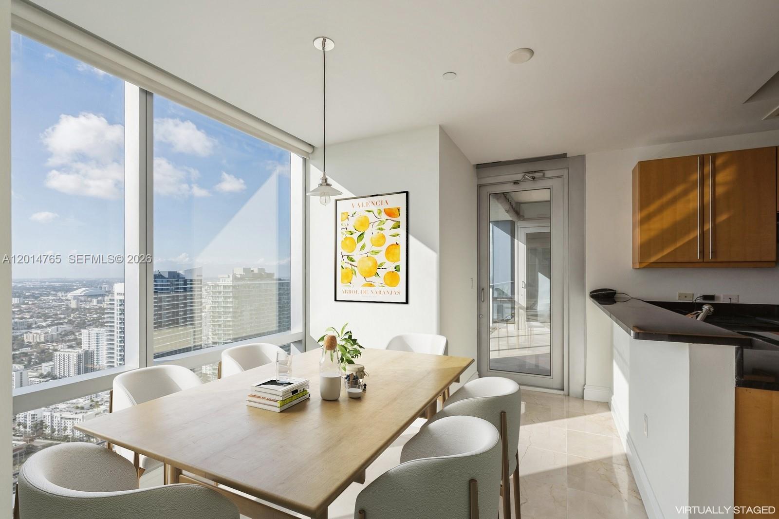 1425 Brickell Avenue 57b Property Photo 4