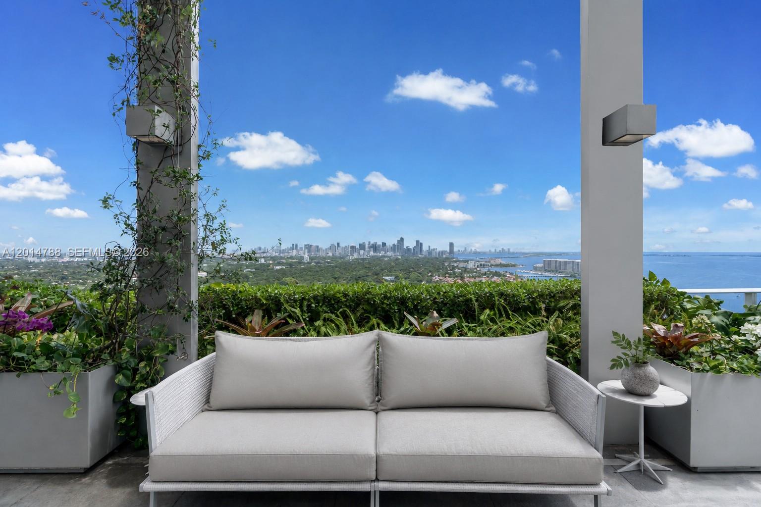 2627 S Bayshore Drive 3201 Property Photo 27