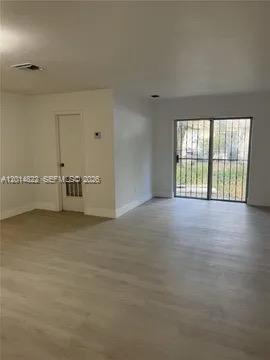 20922 Nw 39th Avenue Property Photo 2
