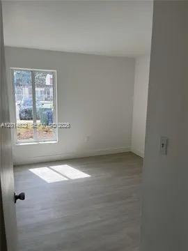 20922 Nw 39th Avenue Property Photo 5