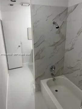20922 Nw 39th Avenue Property Photo 9