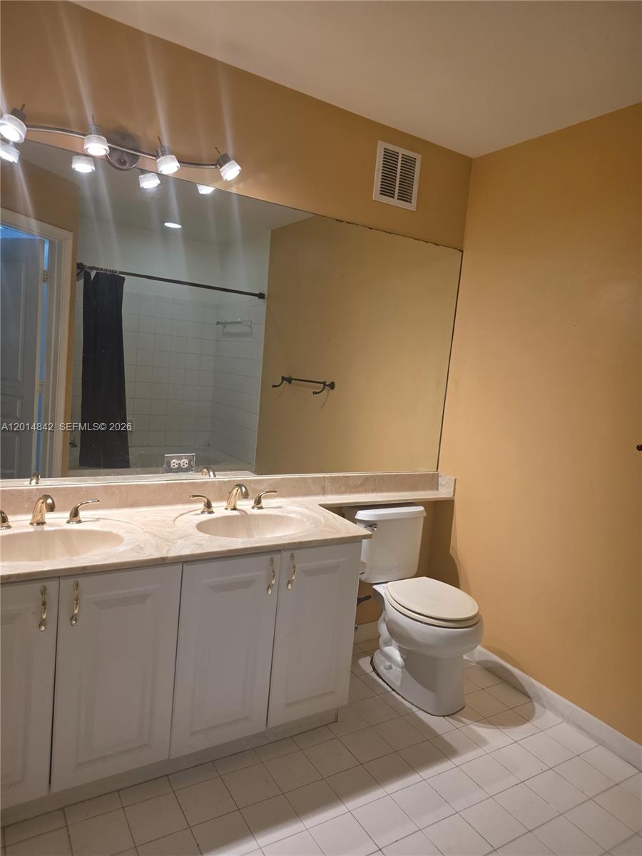 A12014842 Property Photo 18