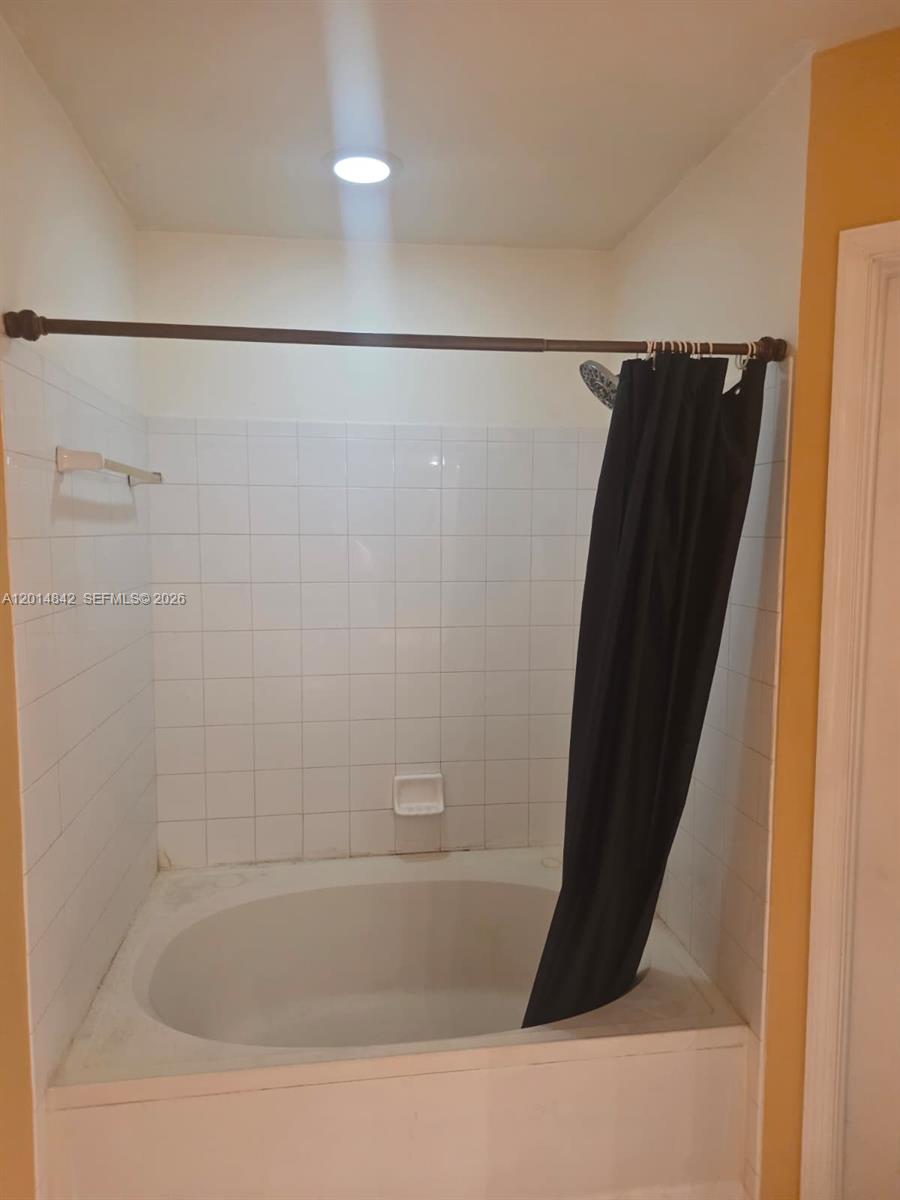 A12014842 Property Photo 19
