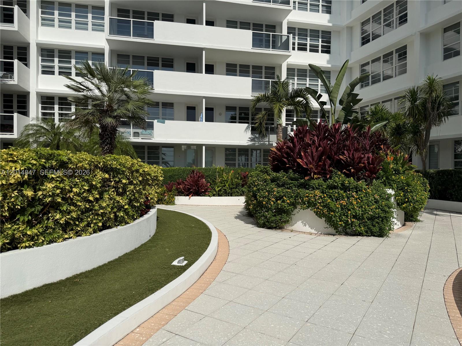 100 Lincoln Road 1012 Property Photo 24