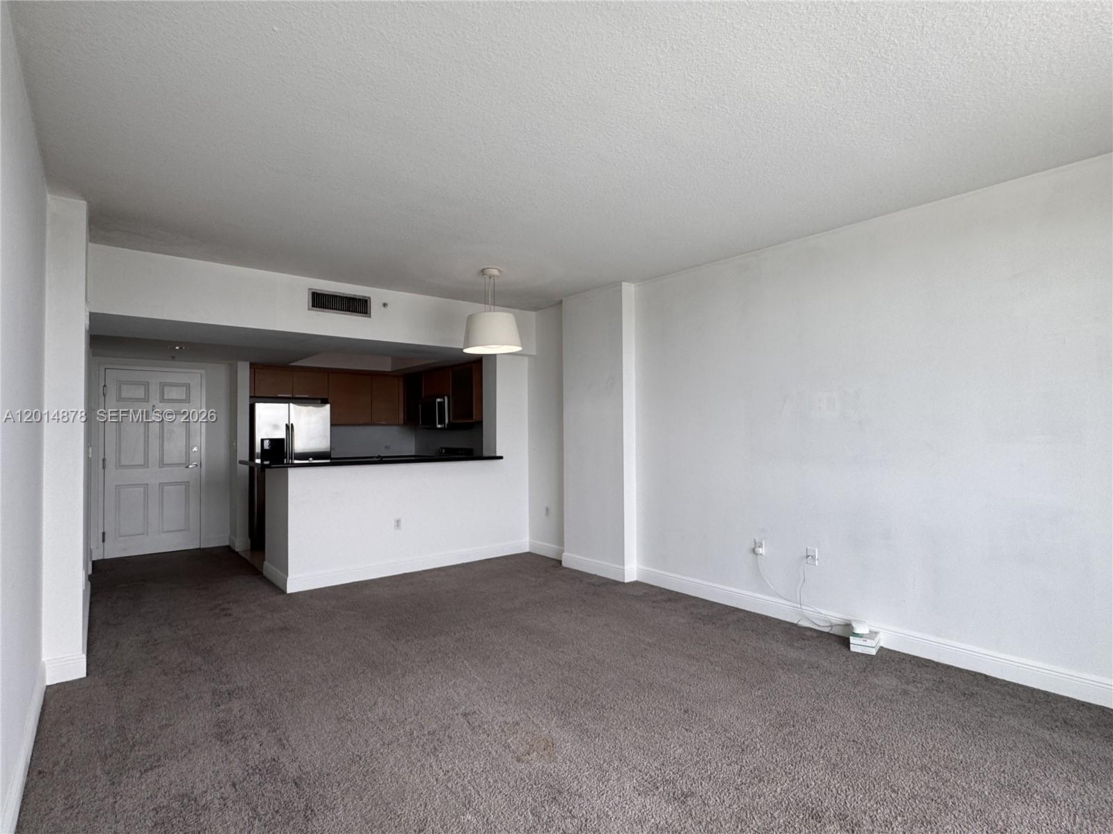 140 S Dixie Highway 933 Property Photo 4