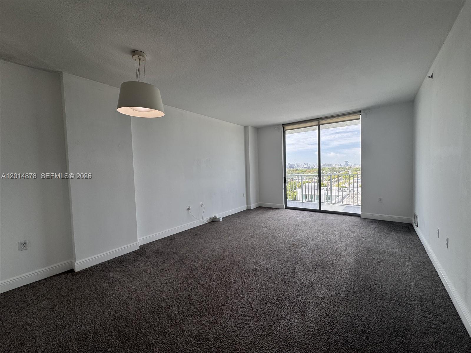 140 S Dixie Highway 933 Property Photo 5