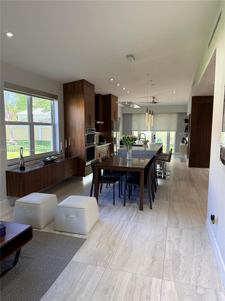 A12014885 Property Photo 5