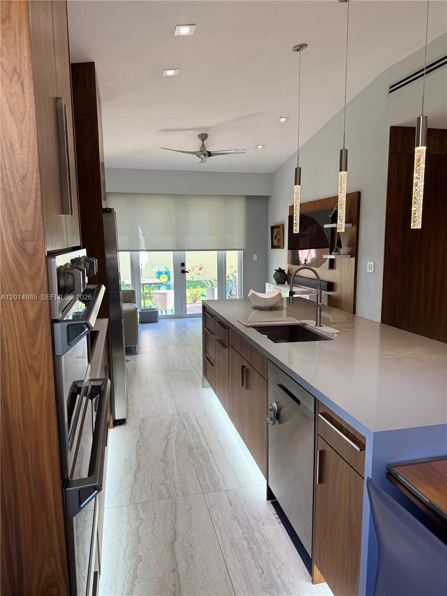 A12014885 Property Photo 9