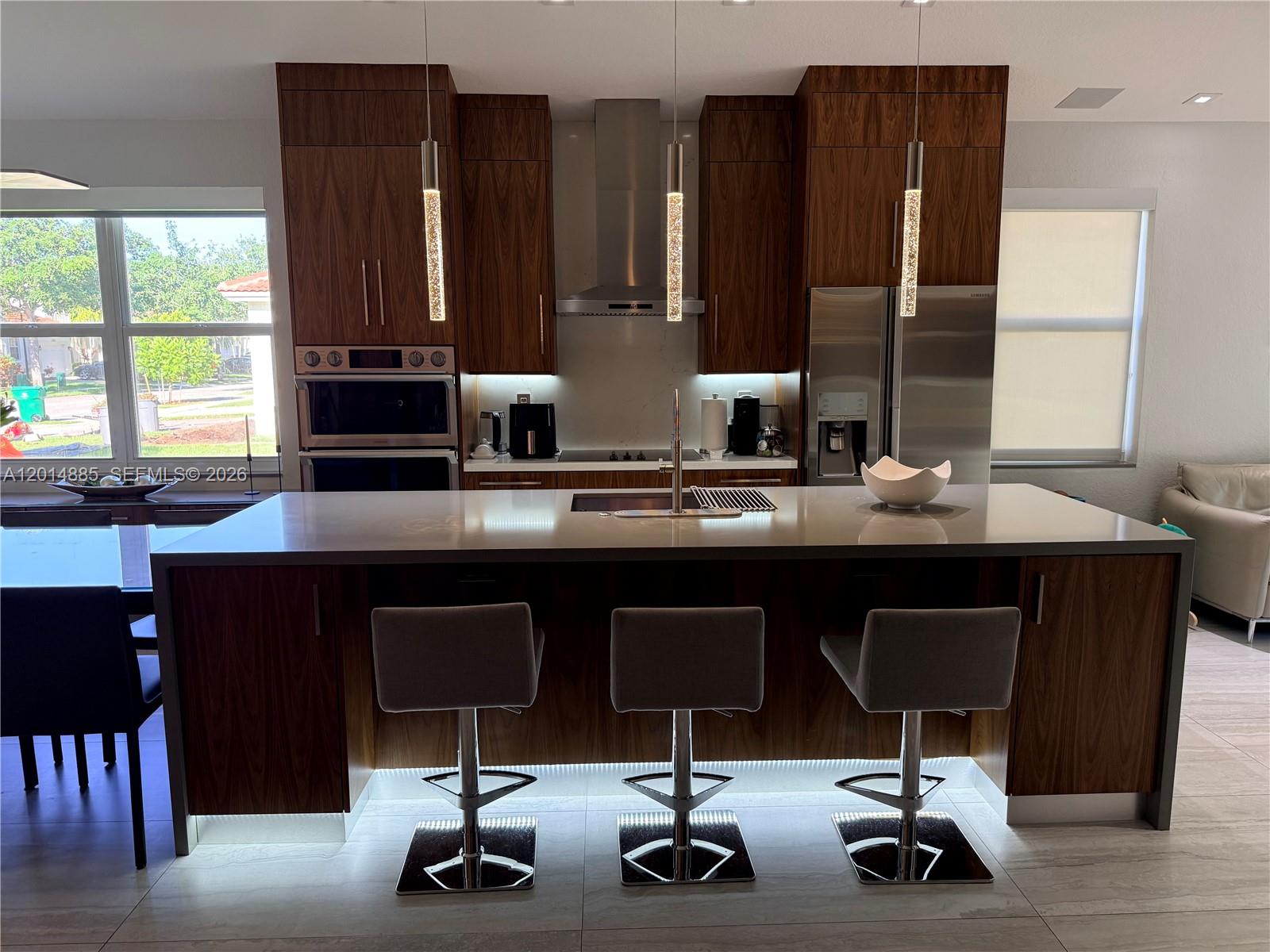 A12014885 Property Photo 11