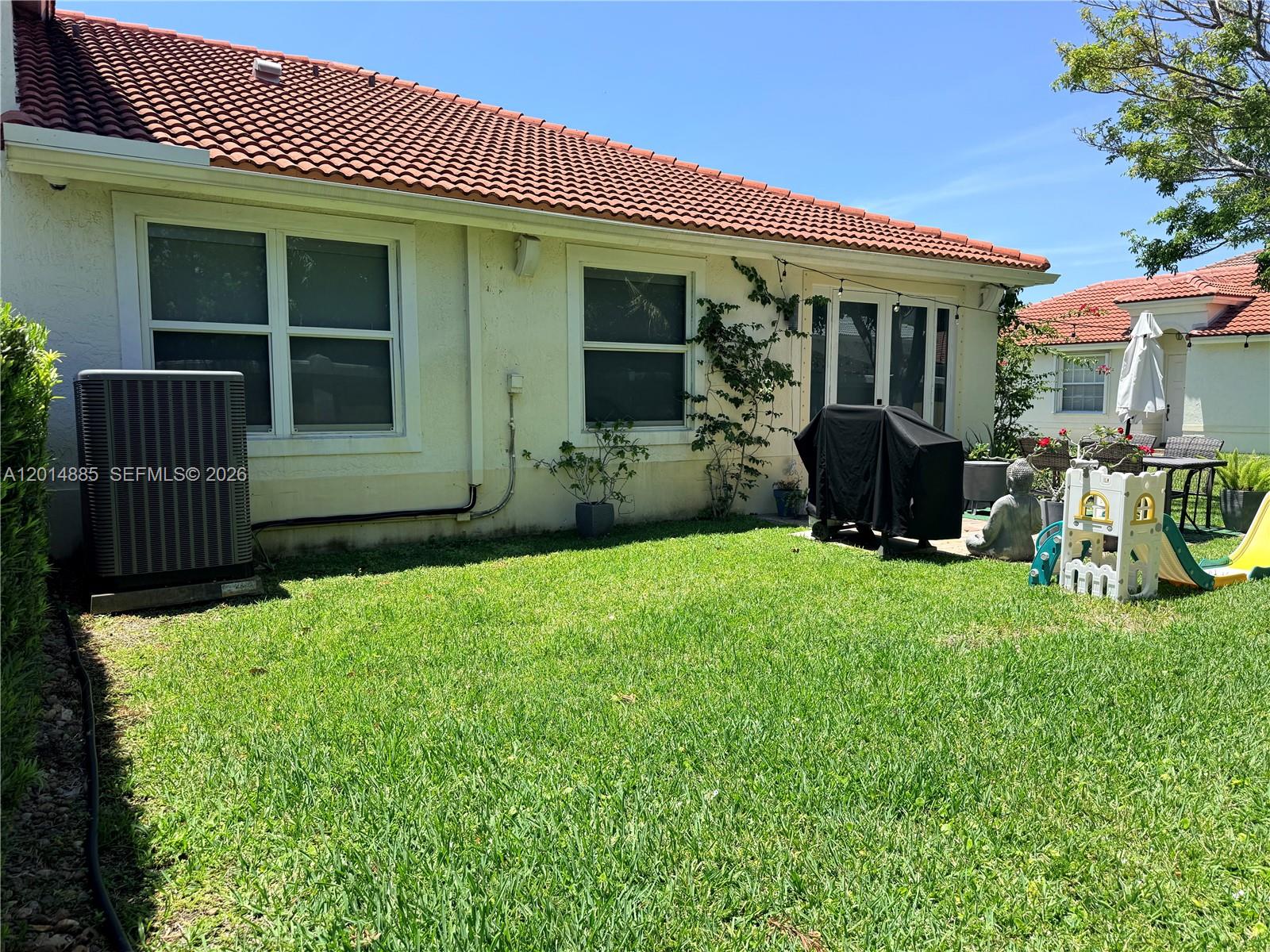 A12014885 Property Photo 26