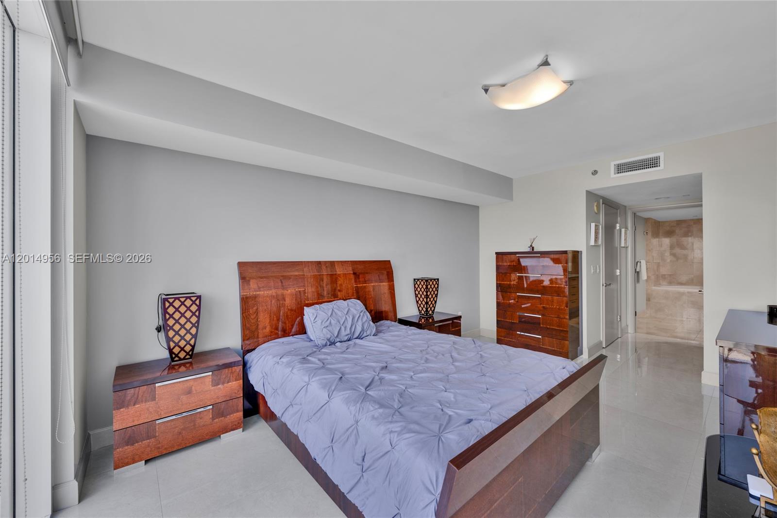 1800 S Ocean Drive 2007 Property Photo 16