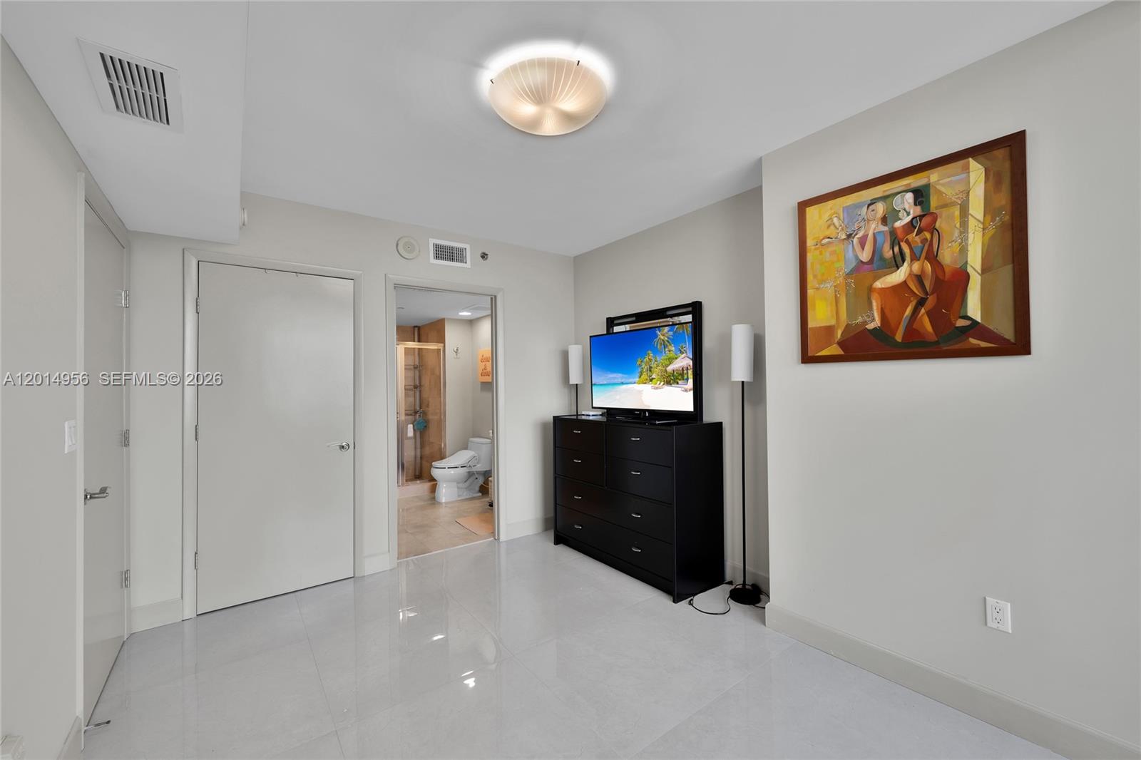 1800 S Ocean Drive 2007 Property Photo 26